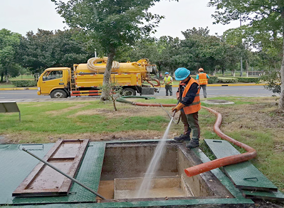 梅江化油池清理